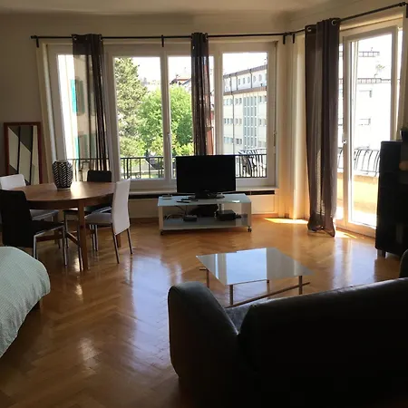 Appartement Avec Une Vue Magnifique Sur Le Lac *